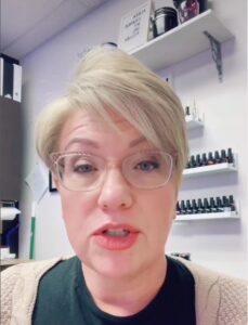 Solo Nail Technician Advisor