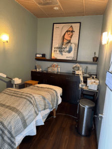 photo of an esthetics treamnt room included in a beauty salon for sale in ocean beach ca
